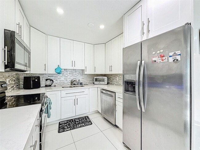 Building Photo - 921 NW 14th St