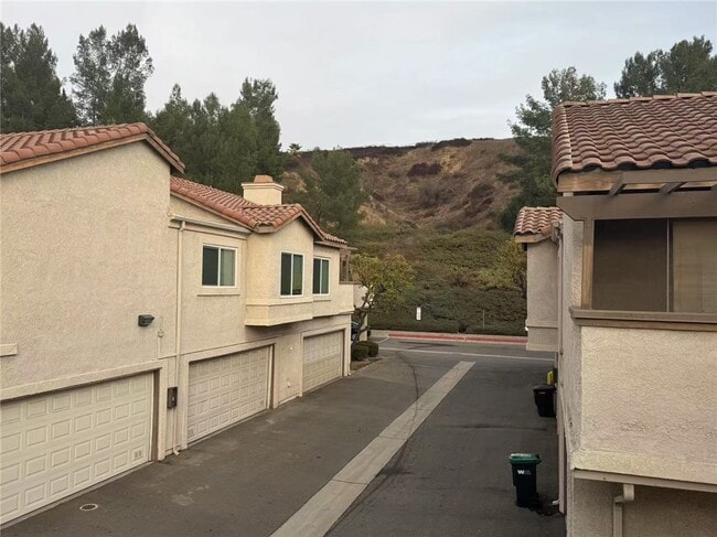 Building Photo - 444 Golden Springs Dr