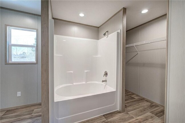 Building Photo - 81 Popham Rd