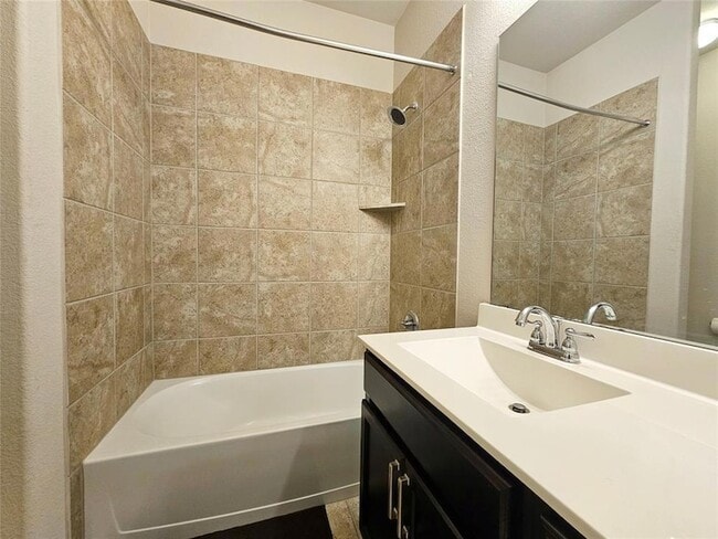 Building Photo - 637 Palmilla St