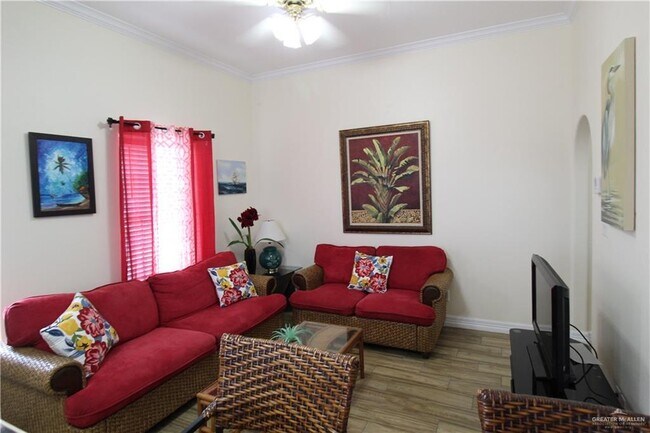 Building Photo - 15 E Swordfish St