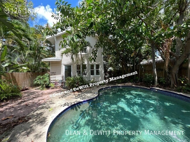 Building Photo - 1126 18th Ave N