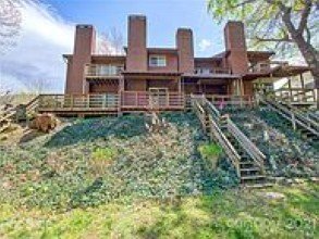 Building Photo - 79 Riverside Villa Dr