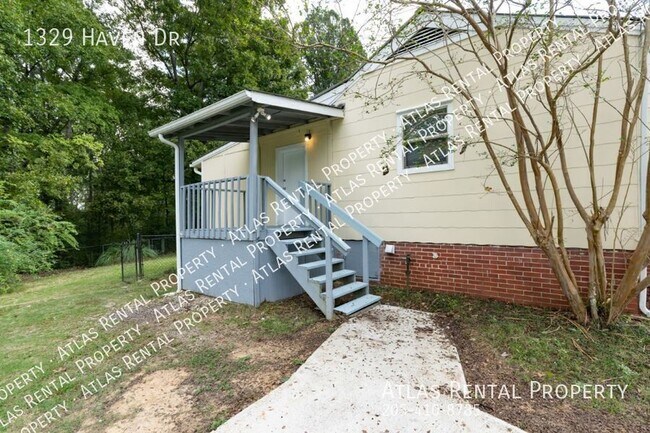 Building Photo - 1329 Haven Dr