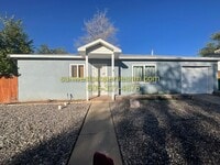 Building Photo - 2 Bedroom, 1 Bath house