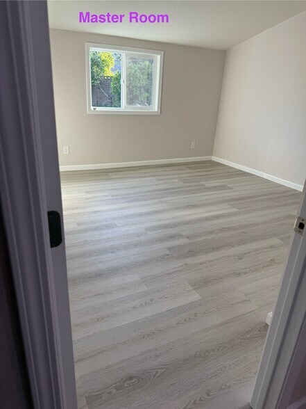 Building Photo - 5021 J Pky
