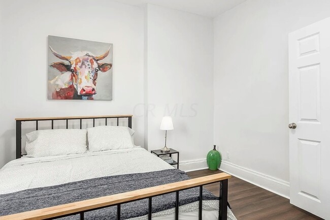 Building Photo - 413 S Ohio Ave