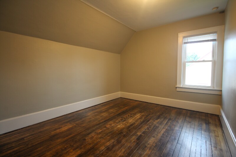 Building Photo - 1446 S 56th St