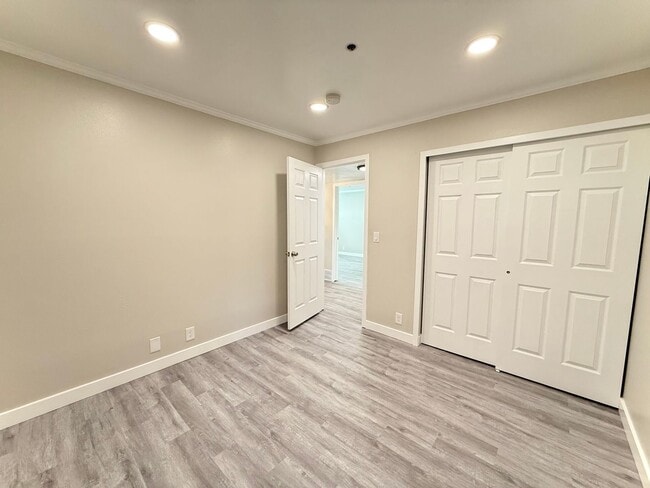 Building Photo - 2 bedroom 2 Bathroom Condo in Park City