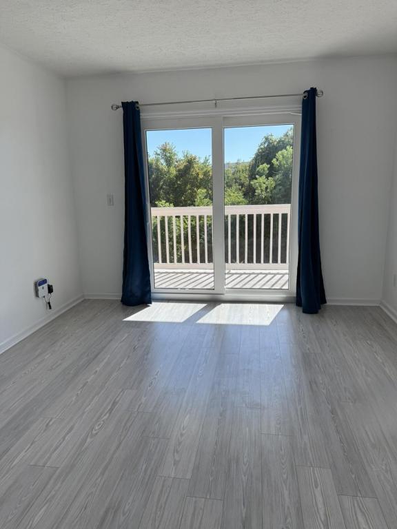 Building Photo - 17690 Front Beach Rd