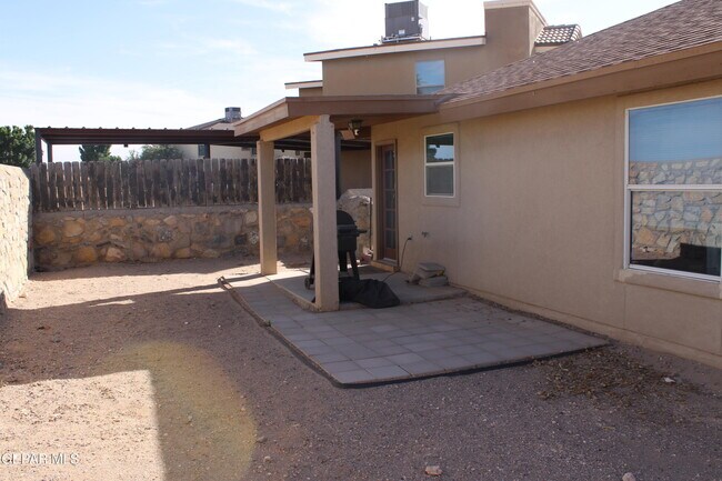 Building Photo - 12928 Hueco Pit Dr