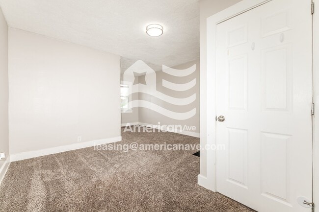 Building Photo - 324 Pointview Ave