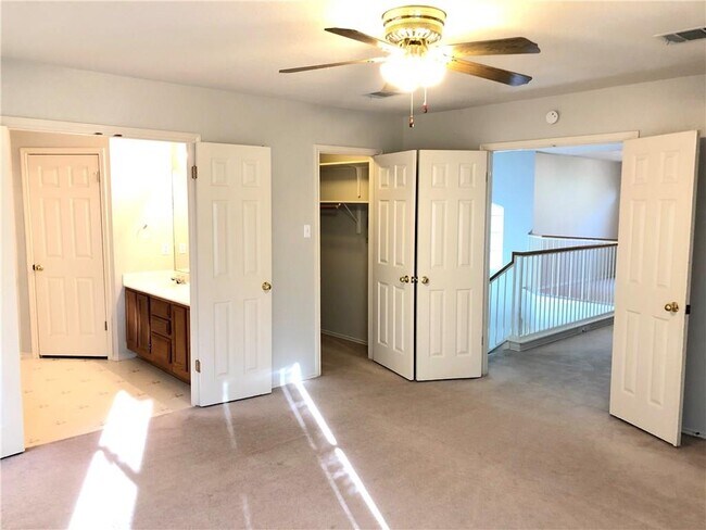 Building Photo - 13456 Athens Trail