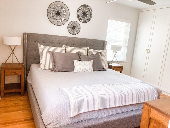 Building Photo - 5546 Pagewood Ln