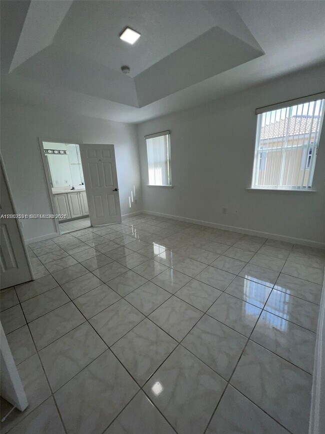 Building Photo - 4847 NW 108th Ct