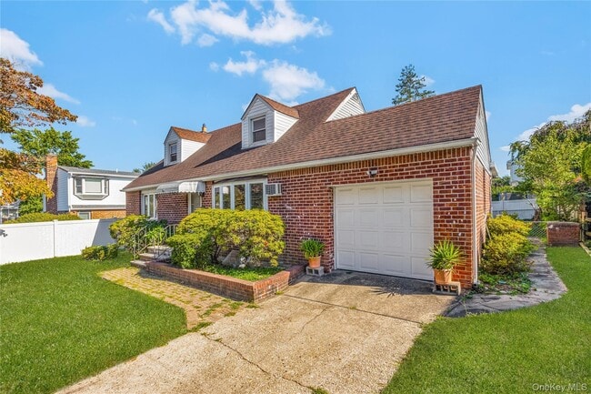 Building Photo - 63 I U Willets Rd