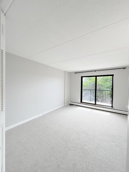Bedroom Walkout Balcony - 10411 Cedar Lake Rd