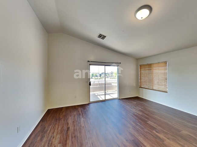 Building Photo - 10508 E Olla Ave