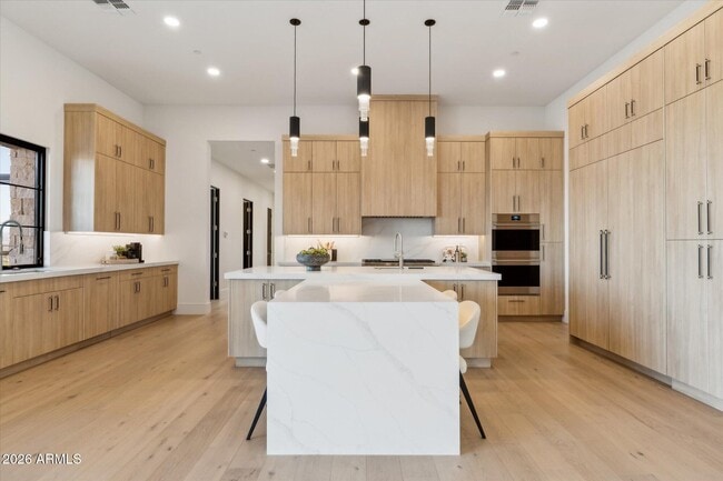 Building Photo - 15609 E Palatial Dr