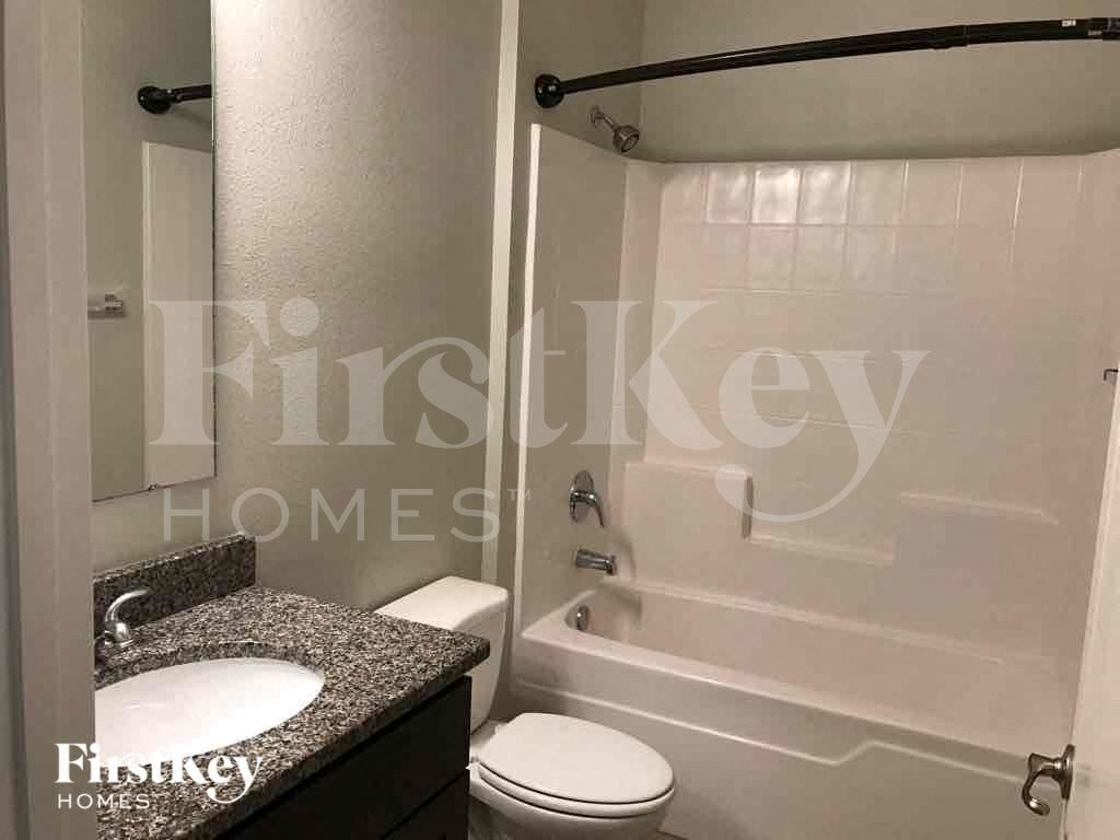 Building Photo - 1124 Berkley Ridge Ln