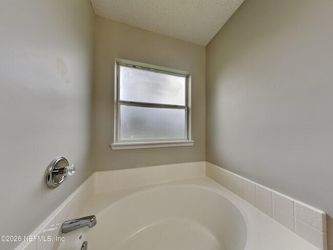 Building Photo - 6463 Silk Leaf Ln