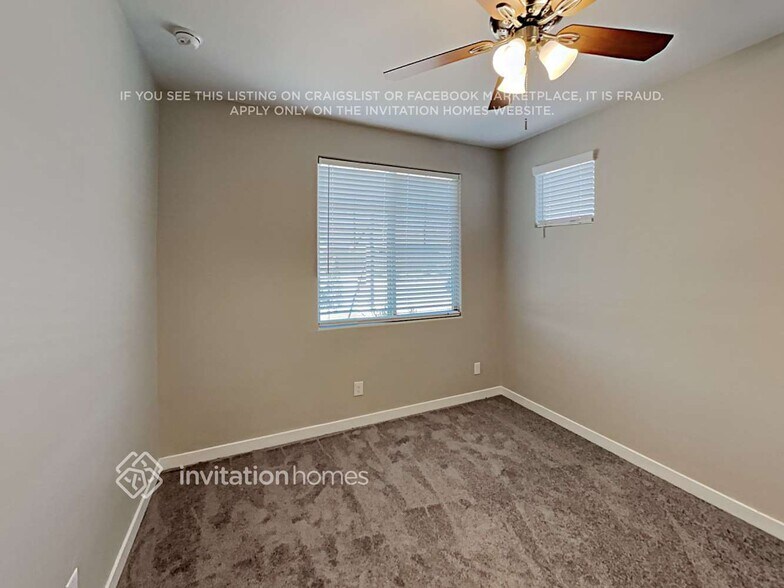 Building Photo - 5921 N 195th Dr