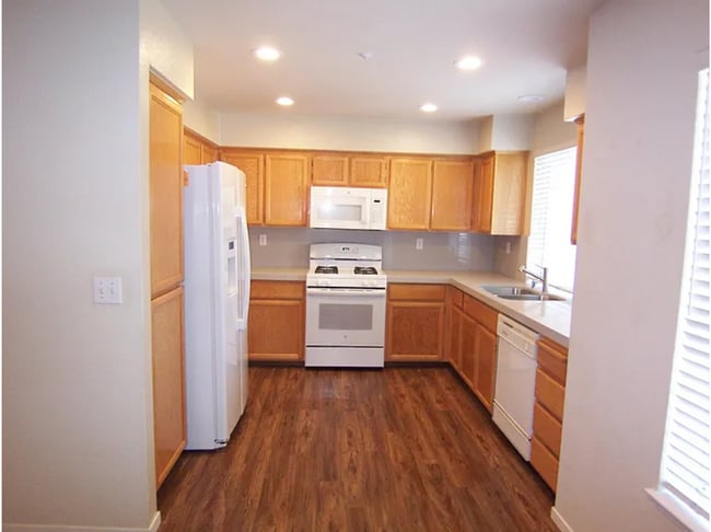 Building Photo - BEAUTIFUL THREE FLOOR 3BD/2.5BA HOME IN DANVILLE CA!!!!!