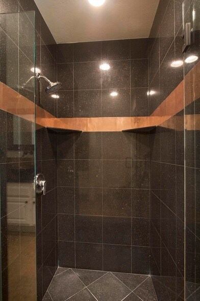 Building Photo - 73318 Shadow Mountain Dr