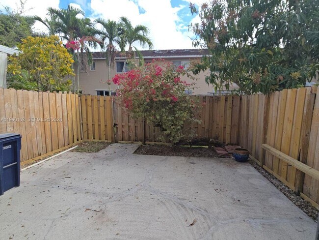 Building Photo - 13926 SW 175th Terrace