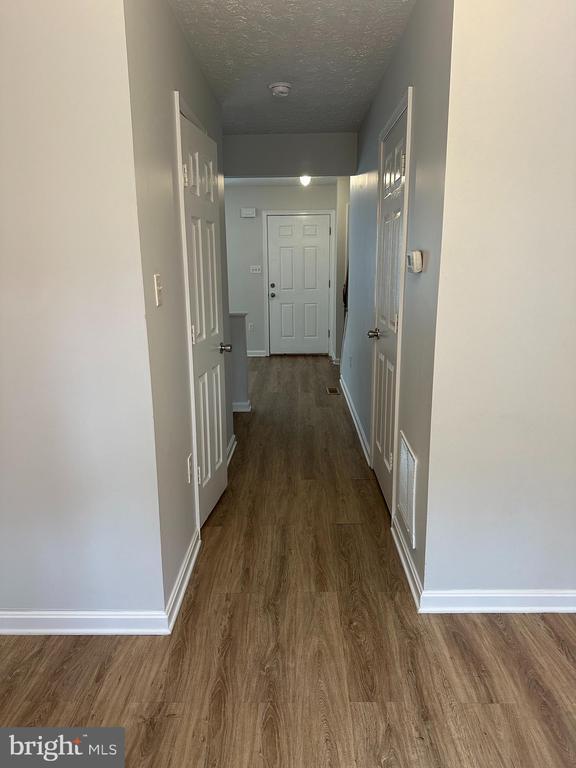 Building Photo - 309 Sherando Cir