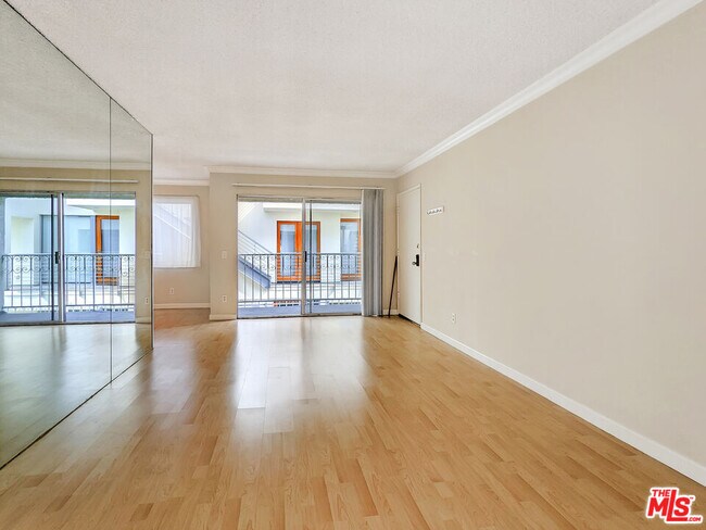 Building Photo - 1538 11th St