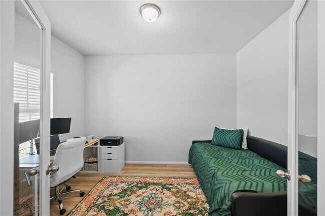 Building Photo - 30208 Arnold Br Dr