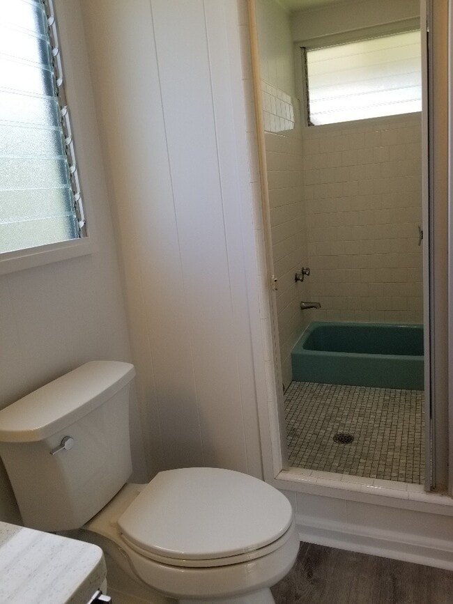 Building Photo - NEWLY RENOVATED -2 Bed, 2 Bath, 2 Parking Duplex in Aiea- UTILITIES INCLUDED!!