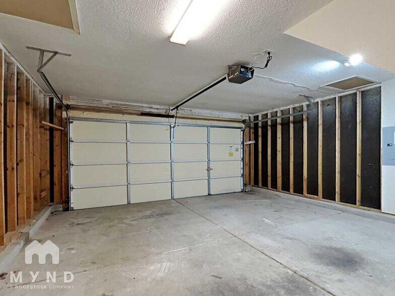 Building Photo - 166 Bluffton Rd