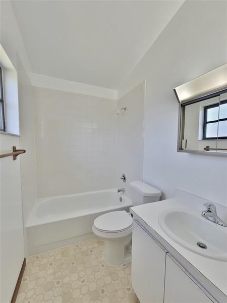 Building Photo - 203 N 59th Ave