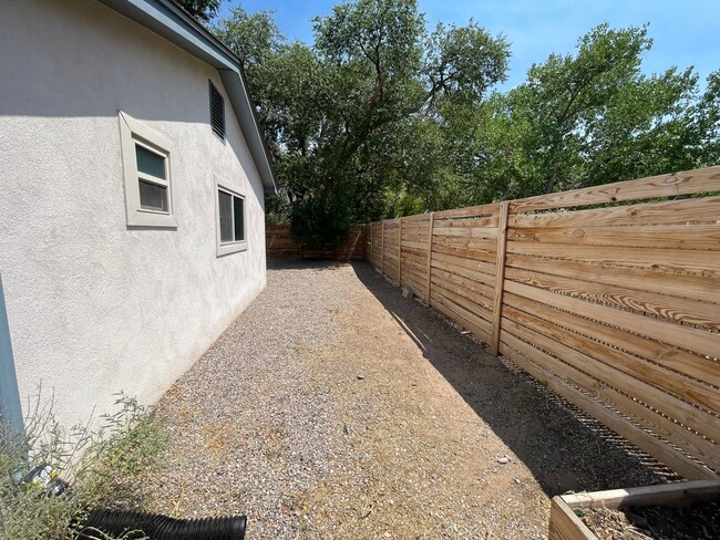 Building Photo - Quality Home in the Northwest!