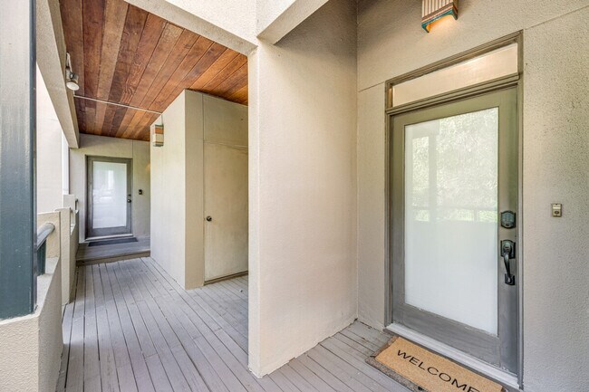 Building Photo - 1735 Spyglass Dr