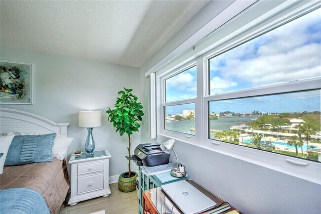 Building Photo - 10216 Regal Dr