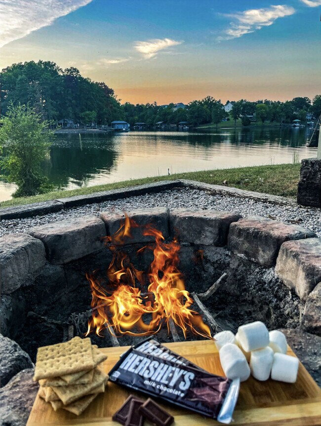 Building Photo - 16920 Landover Rd