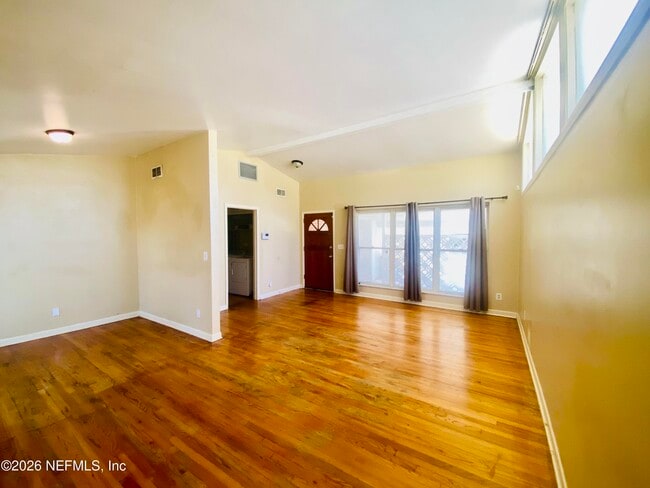 Building Photo - 8469 San Clemente Dr