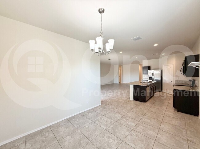 Building Photo - 4873 E Living Stone Way