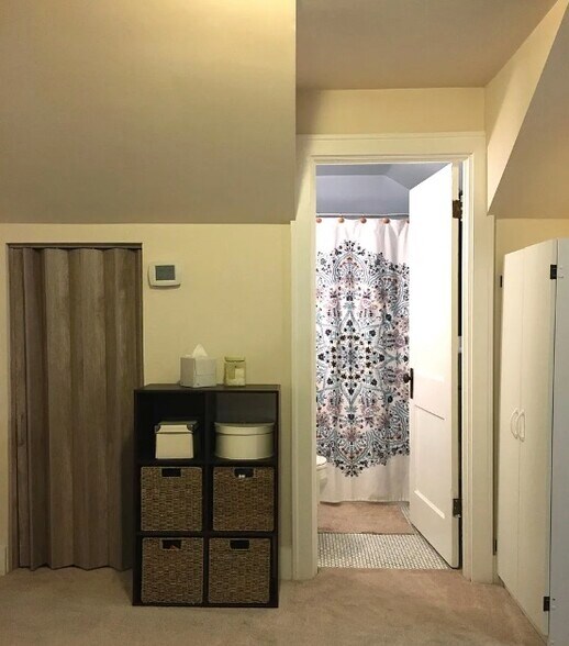 Living Room - 1470 Sheldon St