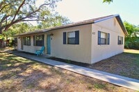 Building Photo - 427 6th Ave NE