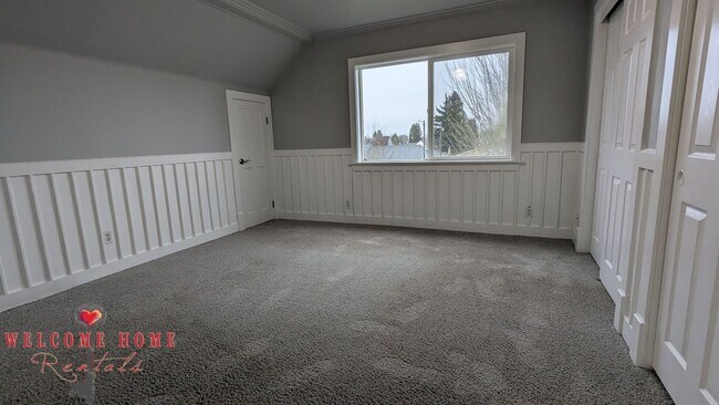 Building Photo - 4520 S Thompson Ave