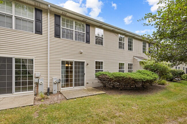 Building Photo - 2349 Stoughton Cir