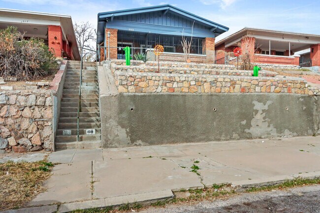Primary Photo - 1019 E California Ave