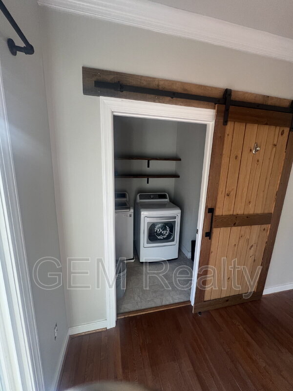 Building Photo - 90 Hickory Ridge Cir