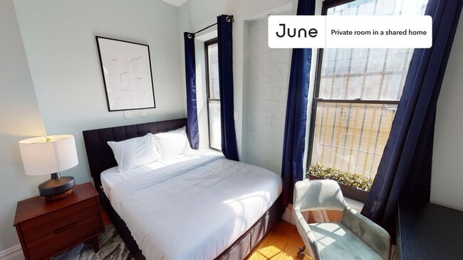 Building Photo - 824 9th Ave