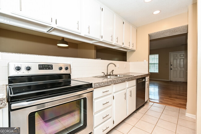 Building Photo - 5105 Afton Way