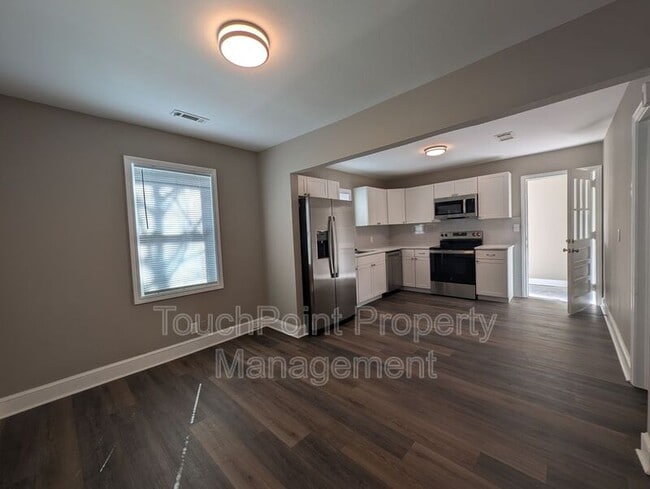 Building Photo - 716 Stonewall Ct